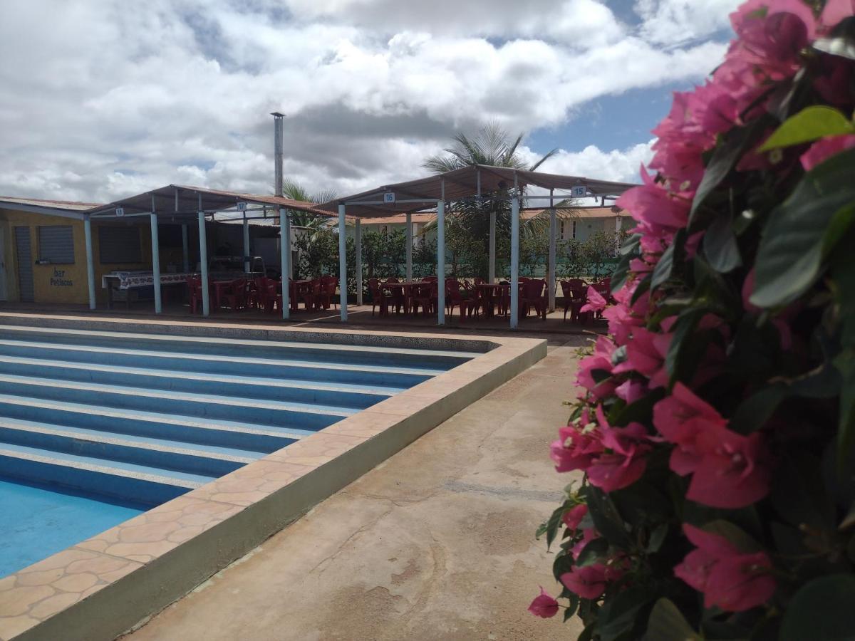 Complexo Turistico Parque Das Pedras Petrolandia Екстериор снимка